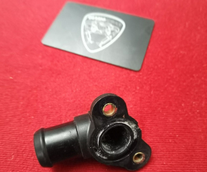 WATER OUTLET UNION (VERTICAL) для Ducati
